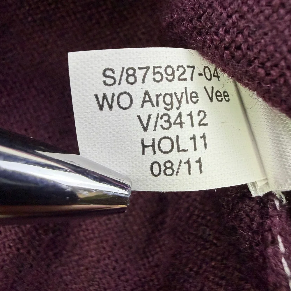 Banana Republic Argyle V-Neck Sweater Mens Large Burgundy Extra Fine Merino Wool